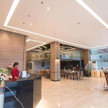Mango Suites Cauayan Bagian luar foto