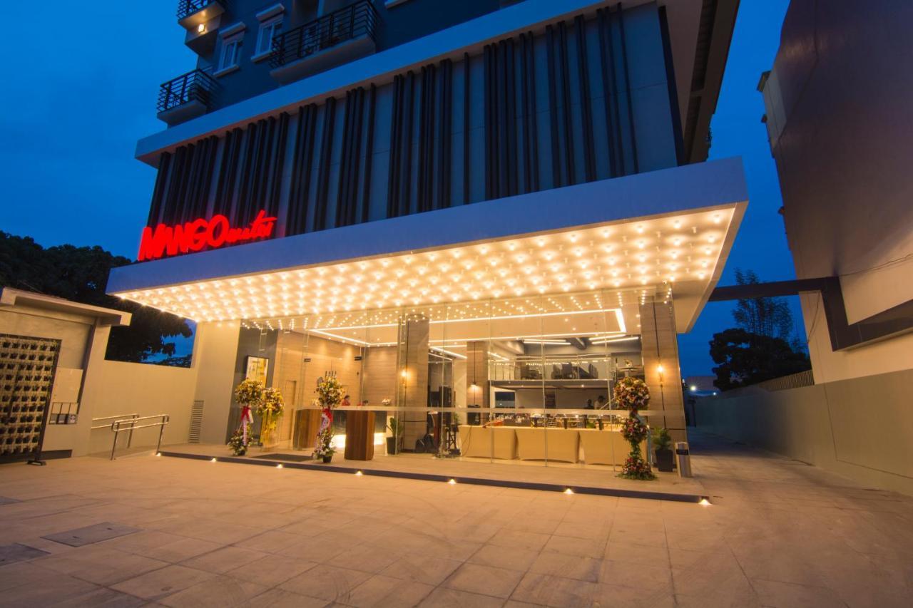 Mango Suites Cauayan Bagian luar foto