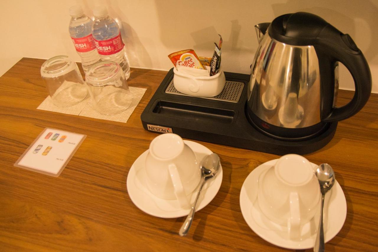 Mango Suites Cauayan Bagian luar foto