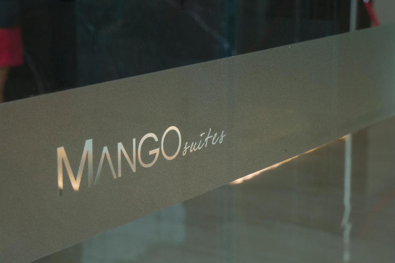 Mango Suites Cauayan Bagian luar foto